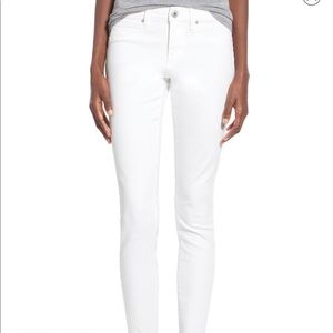 Articles of Society “Sarah” White Skinny Jeans 26